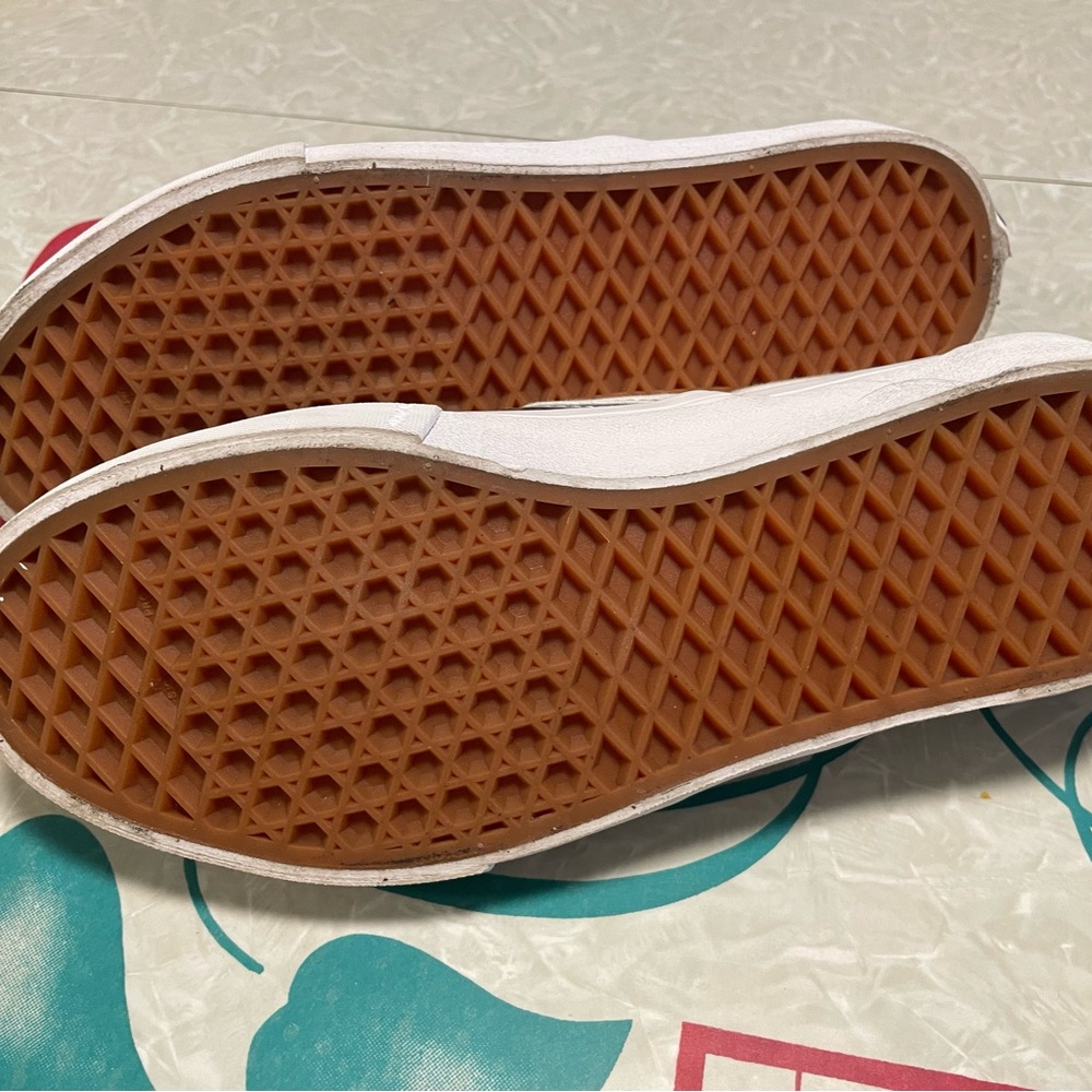 Vans Pro  more size 8 iridescent slip on like new